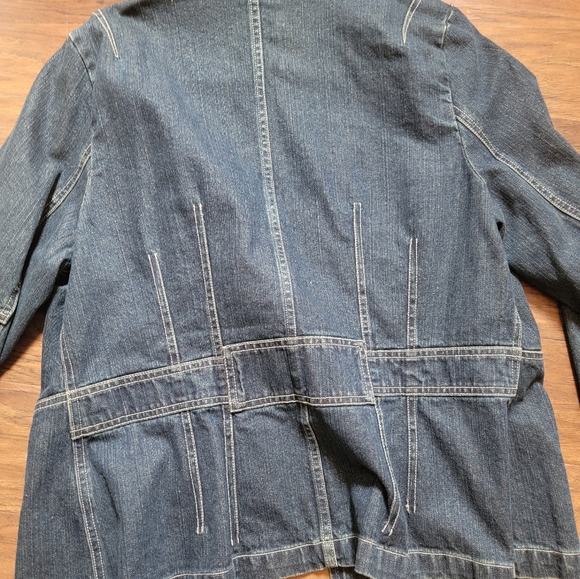 Jean jacket - Picture 4 of 5